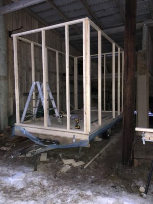 Bygge av ett tinyhouse (Hus på Hjul)