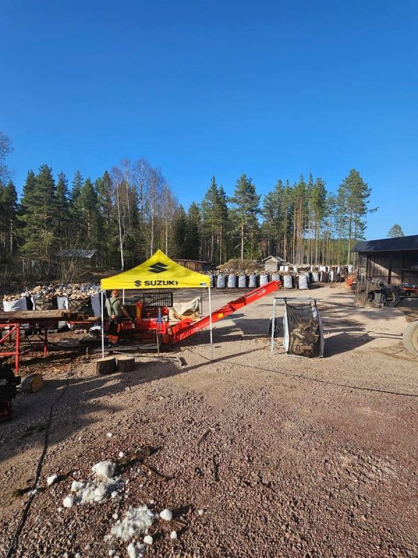 Sågning av björkved